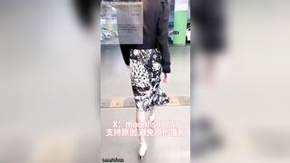 Dâm nữ k mặc đồ lót mang sextoy vào lồn đi gặp a mà nứng chịu k nổi móc lồn public