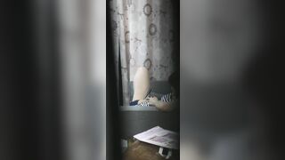 quay lén em sinh viên phòng bên thủ dâm 1 mình trong phòng