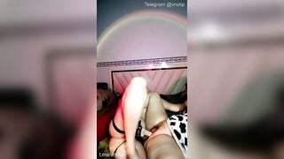 hot51_milk 2 em les Việt livetream show hàng địt nhau mà k có cu đành đeo cu giả đụ 1
