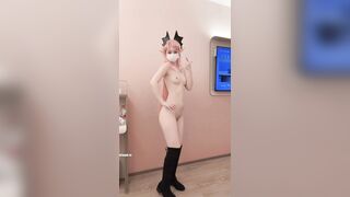 Nhảy nude cùng em teen cosplay hàng ngon mình dây cực phẩm