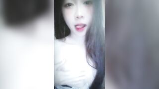 Hồng Linh Tao Sợ Mẹ Tao Vào Lắm