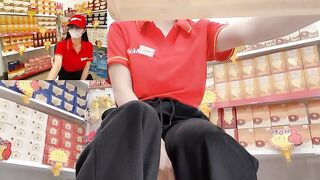 seri nv siêu thị winmart thủ dâm ở chỗ làm lồn em này nước nhiều thật - phần 50
