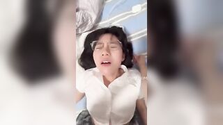 CHÚ SANG CHƠI , BME ĐI VẮNG , CHÁU LIỀN BỊ ĐÈ , RA ĐỊT