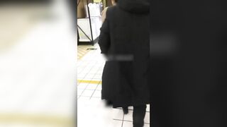 Phô dâm và lén lút chịch nhau trong siêu thị