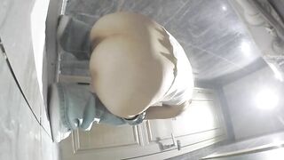 Làm liều, Quay lén mấy e Đồng nghiệp Đi Đái lộ Lồn cực nứng
