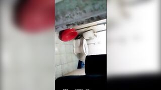 Quay lén chị họ tắm 22