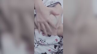 Em hot Tiktoker Thỏ xinh 206 lộ clip show vú to - phần 2