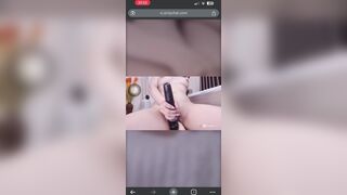 Em gái nhúng cu cực dâm