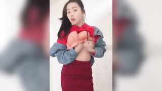 E Ở NHÀ 1 MÌNH