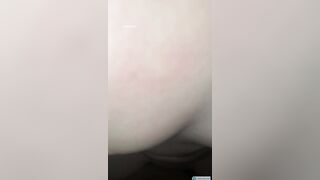 Nhỏ em họ dâm vú hồng cạo lông sạch sẽ nữa đêm nứng mò sang phòng a cưỡi ngựa