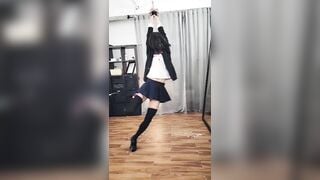 Em học sinh dâm mình dây bị thầy giáo trói treo lên đánh roi làm e sướng bắn sữa tươi