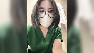 cô dược sỹ nứng lồn thủ dâm ở chỗ làm bướm nhiều nước - phần 12