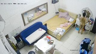 hack cam thấy em loli cởi chuồng đang nhún nhảy trước gương