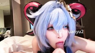 Em teen cosplay cực dâm bú cặc liếm láp cu a không chừa chỗ nào còn liếm cả vú anh