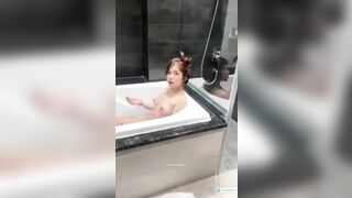 Em ghệ ngon xinh dâm xỏ khuyên vú siêu múp p1
