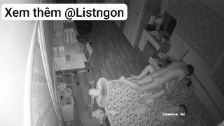 Hack cam quay lén đôi vợ ck trẻ tranh thủ lúc con ngủ mà đụ nhau từ sàn đến giường p1