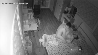 Hack cam quay lén đôi vợ ck trẻ tranh thủ lúc con ngủ mà đụ nhau từ sàn đến giường p3