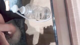 Cô gái 2k6 nứng lồn thủ dâm cho người yêu xem bị lộ clip 7