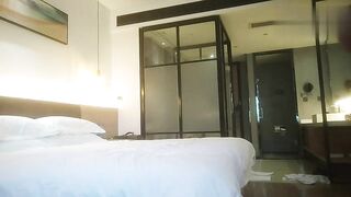 Quay lén, Em Sinh viên Djt nhau vs giang hồ vội thay quần áo để đi học