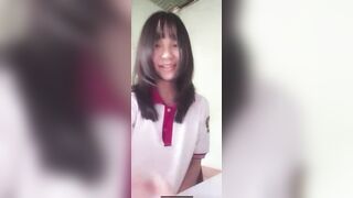 lớp 10 em đã biết khoe vú móc lồn cho trai xem vú em nó tròn quá - phần 2