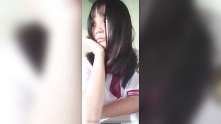 lớp 10 em đã biết khoe vú móc lồn cho trai xem vú em nó tròn quá - phần 10