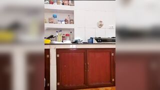 Mbbg mông to đít bự khoe hàng trên live phần 3