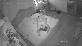 Hack cam quay lén phòng đôi vợ ck dâm vợ k mặc đồ lót nữa đêm bú cu gạ ck dậy đụ p2