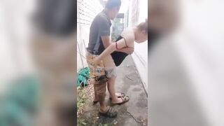 Dụ dỗ đụ vợ hàng xóm cảnh nhà, có cơ hội là được đụ thôi.