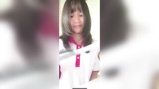 Học sinh lớp 10 lồn múp không lông call sex thủ dâm với bạn 1