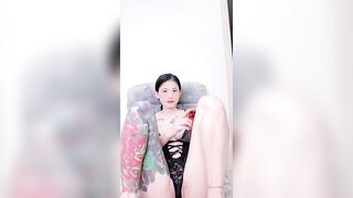 Phòng live yylive idol tiktok Huỳnh Bảo Trân bím hồng vú bự live show khỏa thân p10