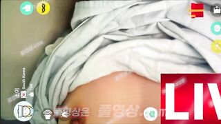 E HS Cấp 3 ngây thơ, nghe bạn Live Sex Bóp Vú Hồng hào thủ dâm móc lồn
