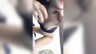 sienh viên mặt dâm vú to em tự móc chảy nước trắng mặt em thật dâm - phần 1