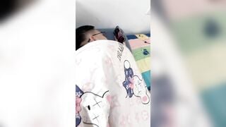 Chị dâm bú cu em họ đang ngủ địt vào mồm dâm đãng
