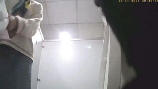 seri đặt cam quay lén nhà vệ sinh nữ em nào đít cũng to lồn múp - phần 49 2