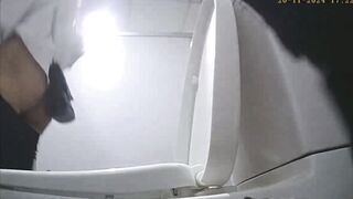 seri đặt cam quay lén nhà vệ sinh nữ em nào đít cũng to lồn múp - phần 61
