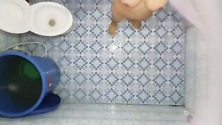 Chị hàng xóm kế nhà