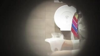 seri đặt cam quay lén nhà vệ sinh nữ em nào đít cũng to lồn múp - phần 78