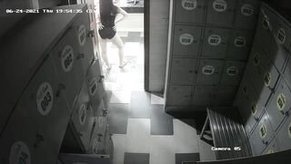 hack cam phòng thay đồ bể bơi bé nào cũng trắng trẻo dáng đẹp - phần 3