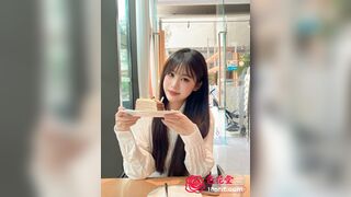 em gái bị đụ chảy  nước lồn cực khoái