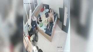 seri gái xinh thay quần áo cởi chuồng khi ở nhà 1 mình - phần 1