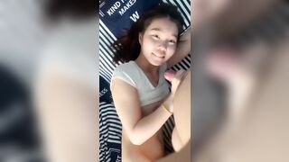 Đụ em ghệ học sinh 16 tuổi mà ẻm vui vẻ hớn hở như được mùa hay trúng số.