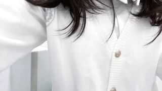 bé lolita vú to đam mê bộ môn phô dâm cho các anh thèm - phần 32