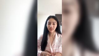 Gái xinh vú to lồn múp khoe hàng trên live phần 4