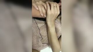 Kỉ niệm lần đầu nhân trần em học sinh c3 lồn còn rậm lông