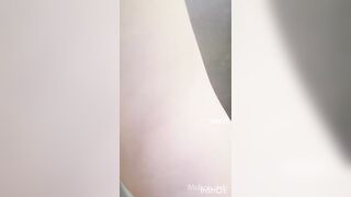 RỬA BƯỚM SONG THỦ DÂM CHO THƠM