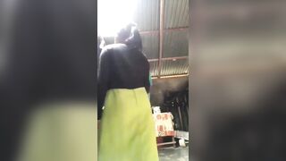 Thằng cháu trai 16 tuổi nứng cặc thèm đụ, năng nỉ dì họ cho đụ dì thương cho đụ thật.