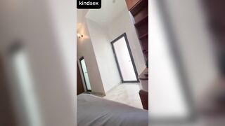 Vợ ở nhà mặc đầm ngủ gạ tình đồng nghiệp