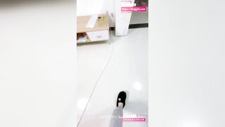 Sang nhà em chơi đc e mời ở lại ăn mà e chưa nấu xog đã đưa lồn cho a móc