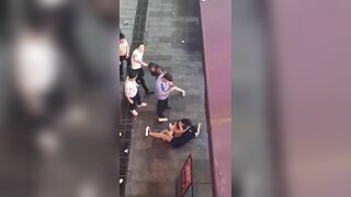 Đánh ghen dành cu thật cuốn hút, vú to váy ngắn.