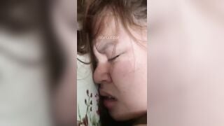 NỨNG QUÁ, ĐÈ CHỊ VỢ RA ĐỊT,P2